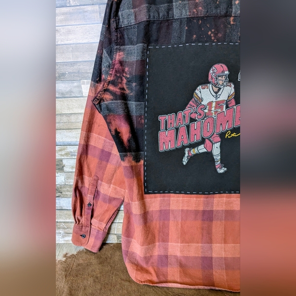 Kansas City Chiefs Mahomies Upcycled Handcrafted Dip Dye Bleach Flannel Shirt - Picture 3 of 15